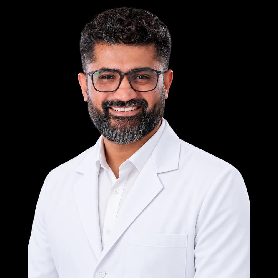 Dr. Prashant Vanzar, Consultant Surgical Oncologist — minimal access and laparoscopic surgery.